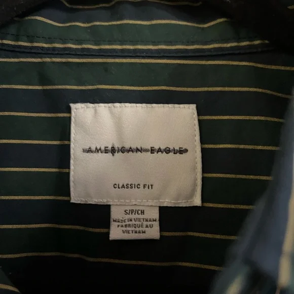 NWOT American Eagle Green Striped Button Down Shirt - Picture 3 of 3